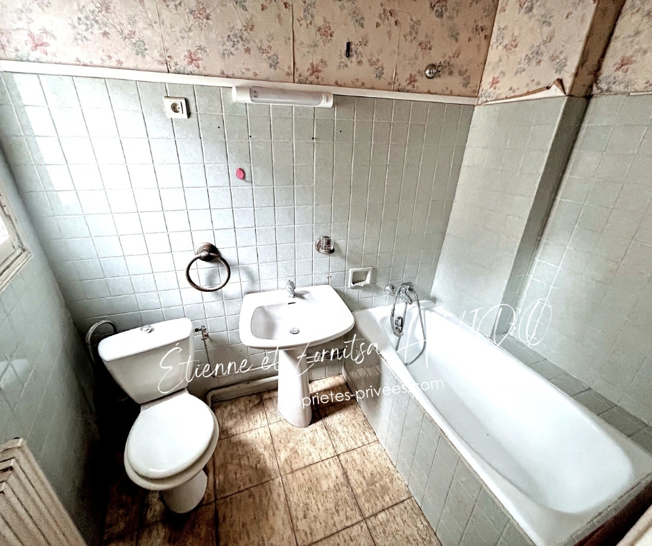 ISSOUDUN Immeuble Issoudun 11