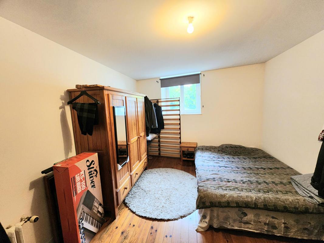 LES ANDELYS Exclusivité - Les Andelys - Immeuble de rapport de 3 logements  dont 2 loués pour une rentabilité de 18.240 par an.- Prix 195.900 13