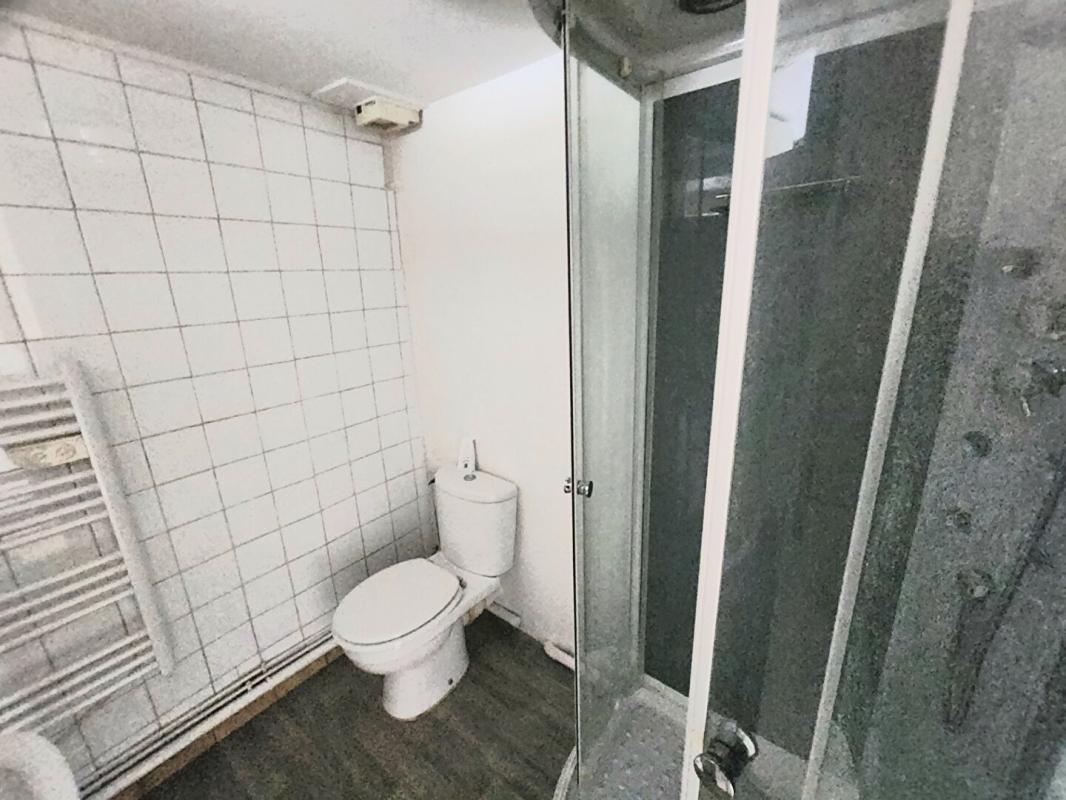 LES ANDELYS Exclusivité - Les Andelys - Immeuble de rapport de 3 logements  dont 2 loués pour une rentabilité de 18.240 par an.- Prix 195.900 17