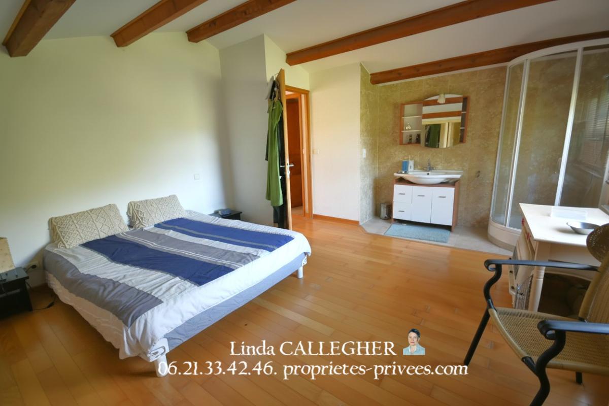 AUBAIS Maison Aubais 8 pièce(s) 217 m2 8