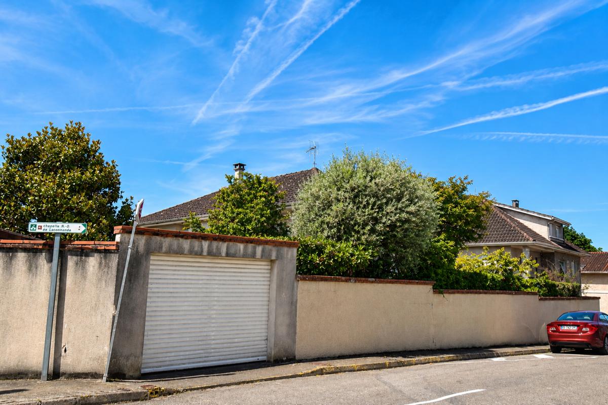 LAFRANCAISE Lafrançaise, 82130 , Tarn et Garonne. Maison  plain-pied  82 m², 5 Pièces , 3 chambres avec jardin privatif et garage fermé 12