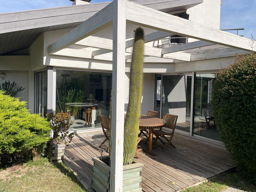 SAINT-CYPRIEN Villa Saint Cyprien 5 pièce(s) 130 m2 4