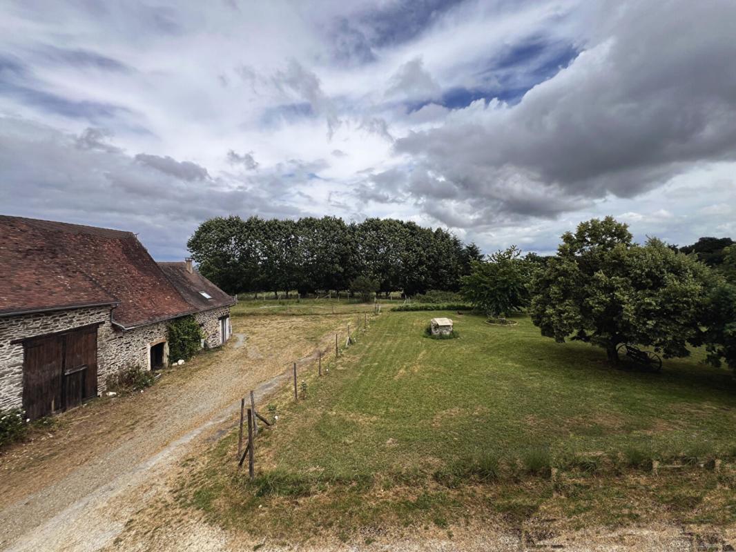 JUMILHAC-LE-GRAND Propriete equestre à Jumilhac Le Grand 2