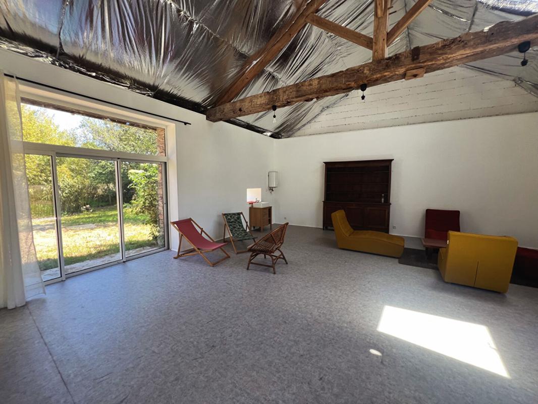 SARRAZAC Maison Sarrazac 7 pièce(s) 265 m2 11