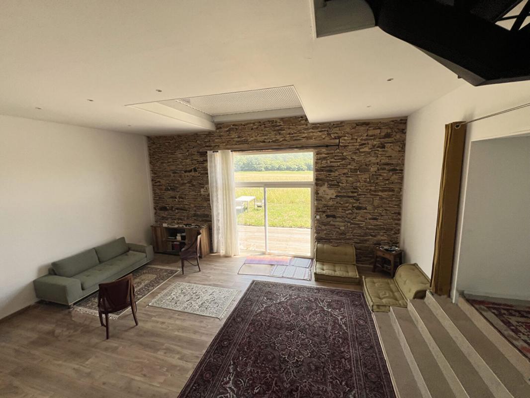 SARRAZAC Maison Sarrazac 7 pièce(s) 265 m2 9