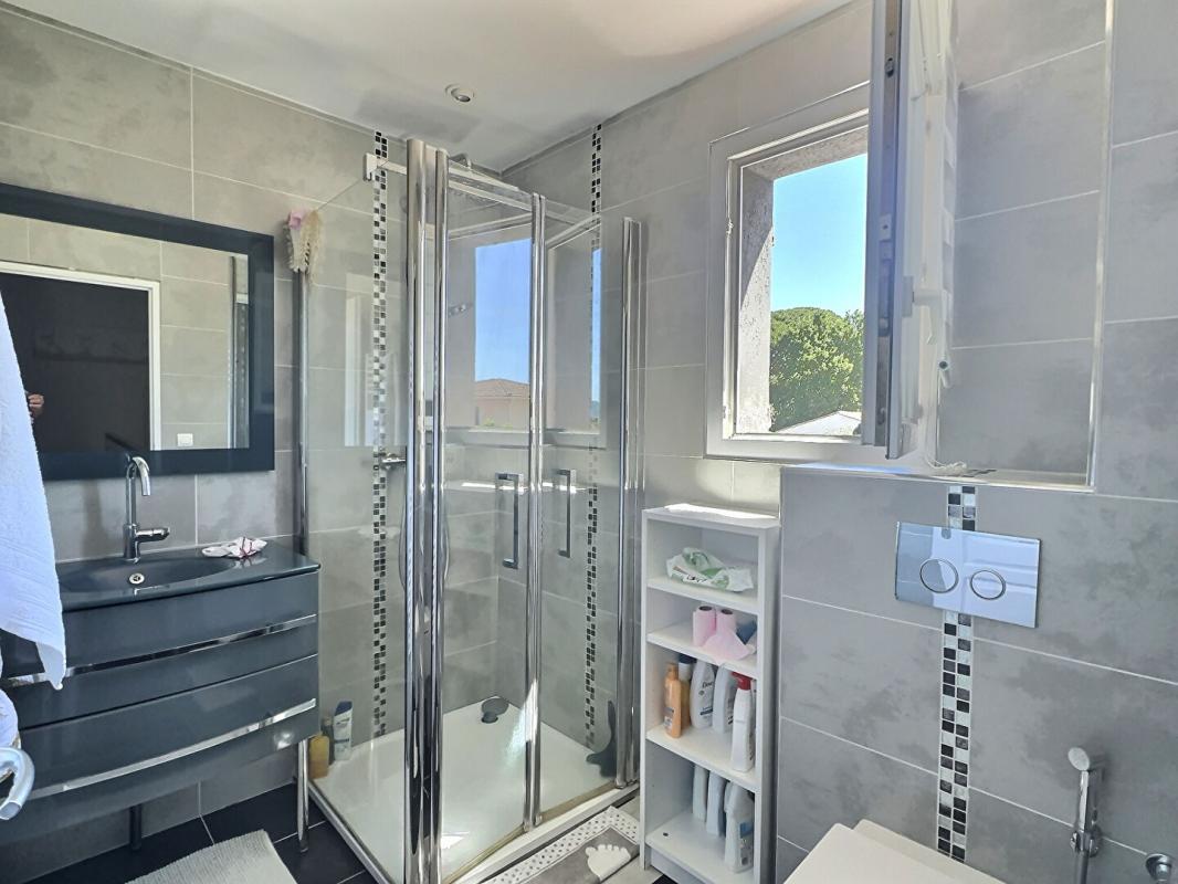 DRAGUIGNAN Maison VIDAUBAN de 5 pièce(s) 12