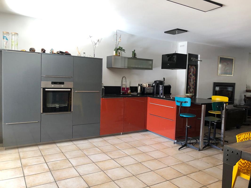 LANVOLLON Maison Lanvollon 7 pièce(s) 190 m2 4