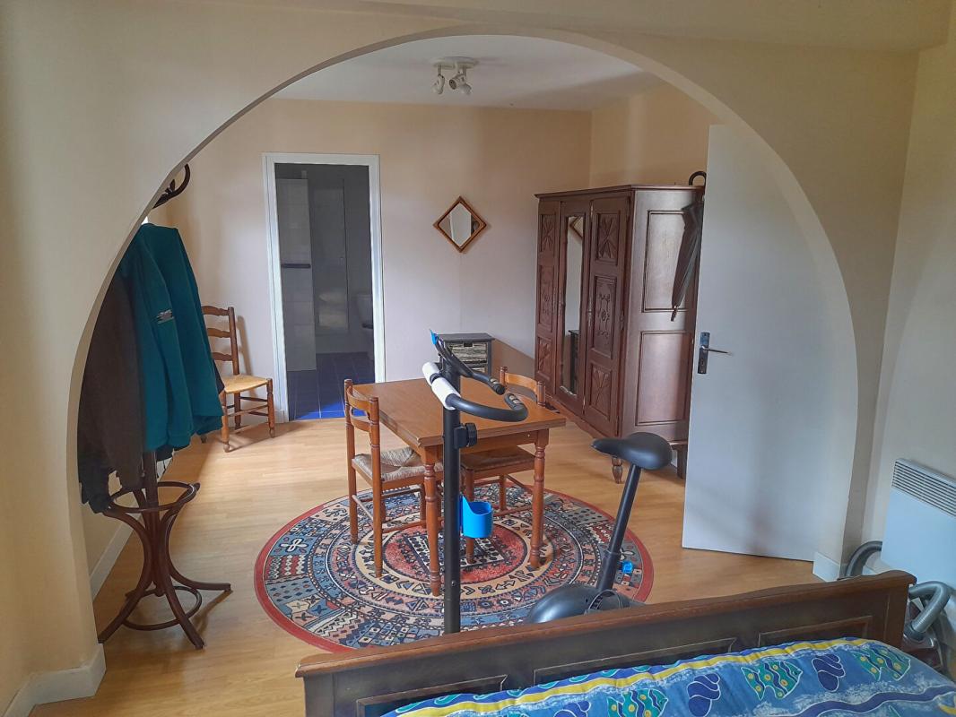ASSON Villa sur 3 niveaux en face des Pyrénées 16