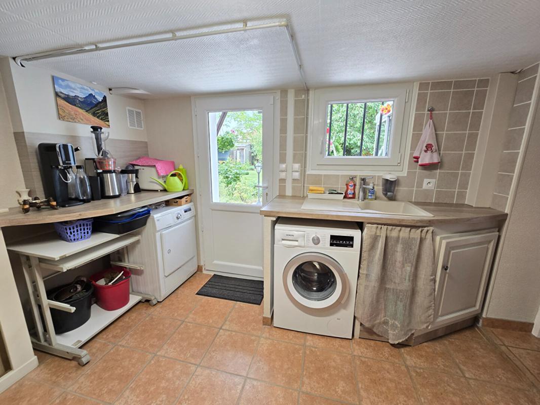 BROU-SUR-CHANTEREINE Maison individuelle avec 4 chambres, véranda et magnifique jardin 12