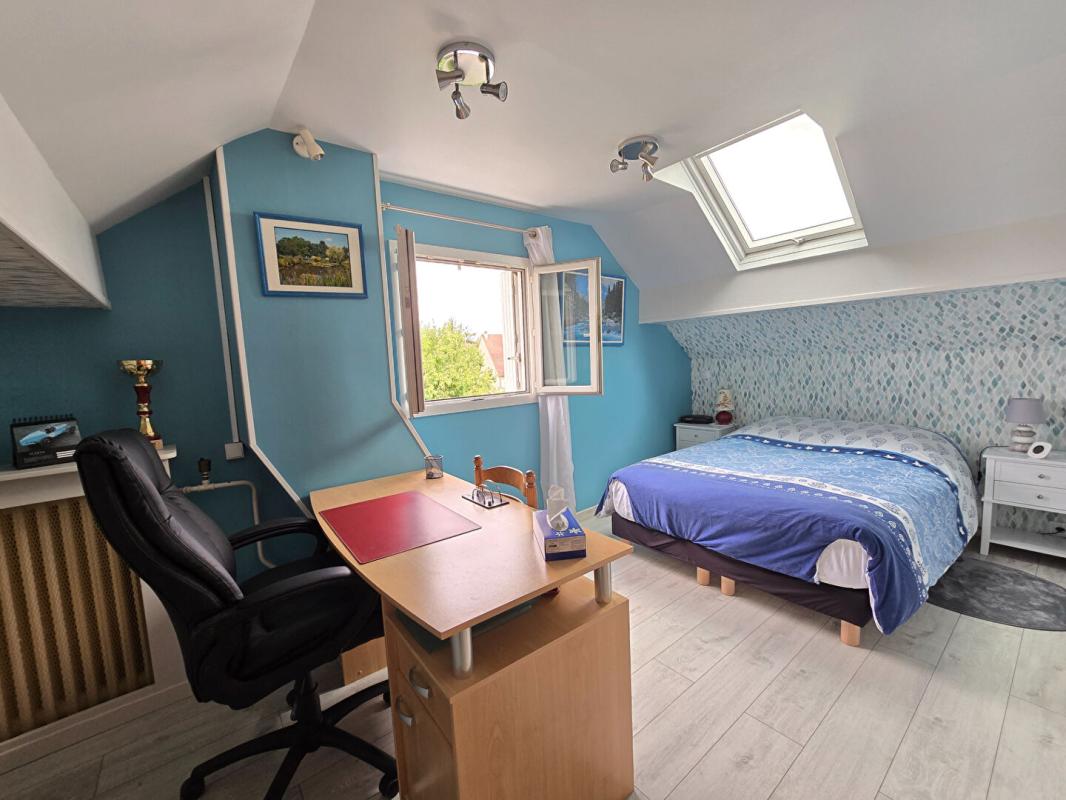 BROU-SUR-CHANTEREINE Maison individuelle avec 4 chambres, véranda et magnifique jardin 9