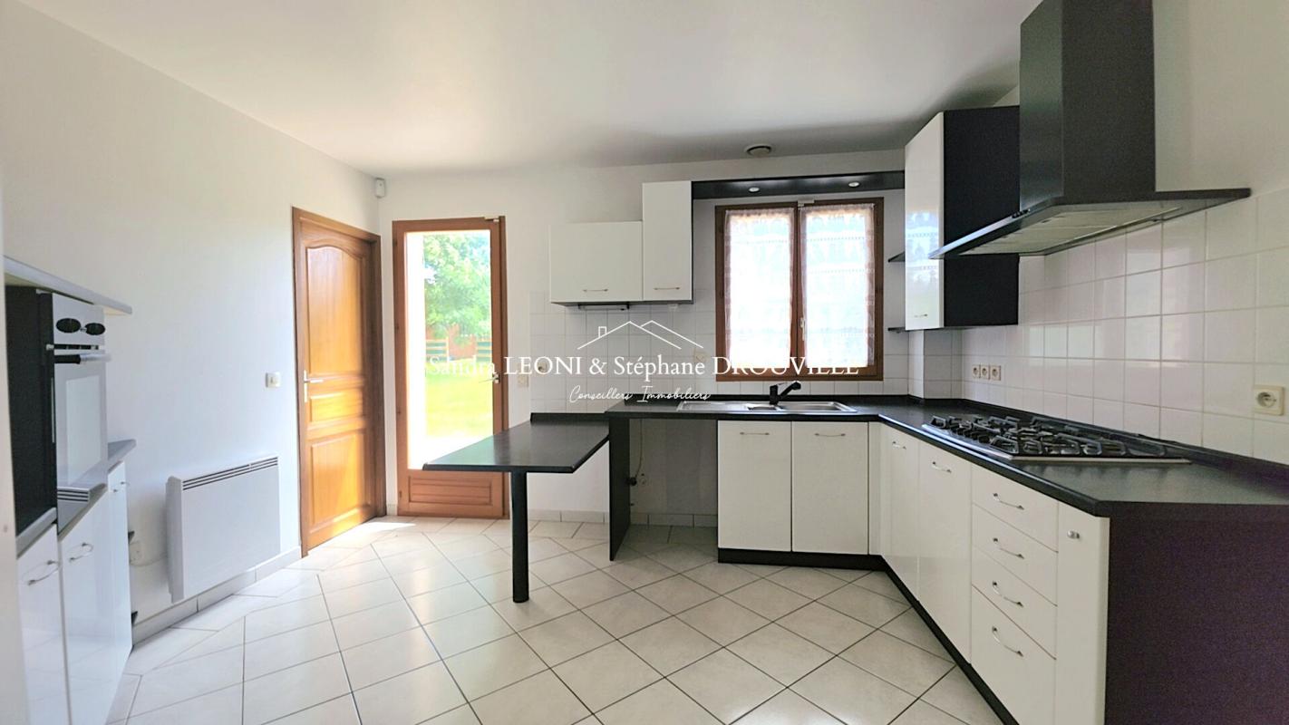 EPERNON PROCHE EPERNON MAINTENON - RAVISSANTE MAISON FAMILIALE de 155 m² - 5 CHAMBRES 4