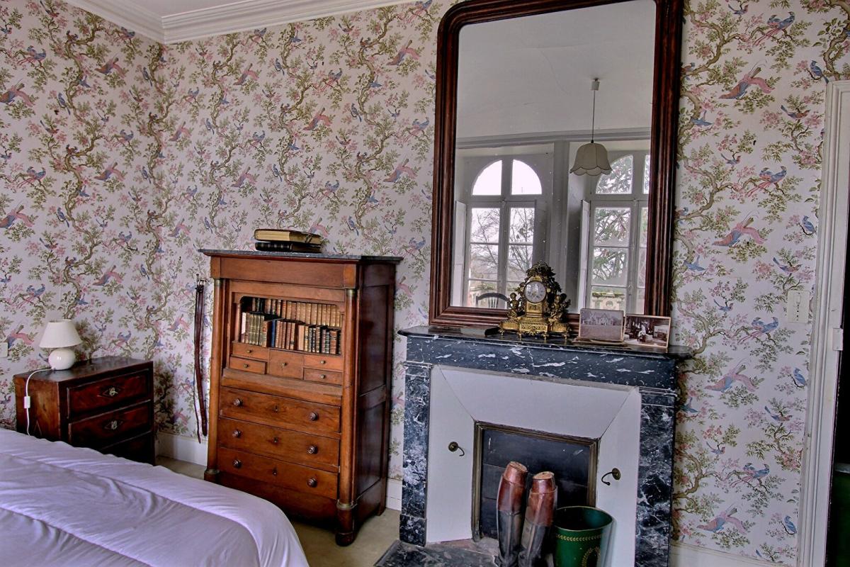 RENNES Manoir de 1850, maison de gardien et tennis sur un parc de 5ha 11