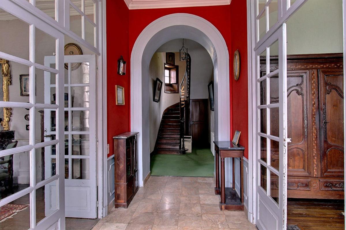 RENNES Manoir de 1850, maison de gardien et tennis sur un parc de 5ha 8