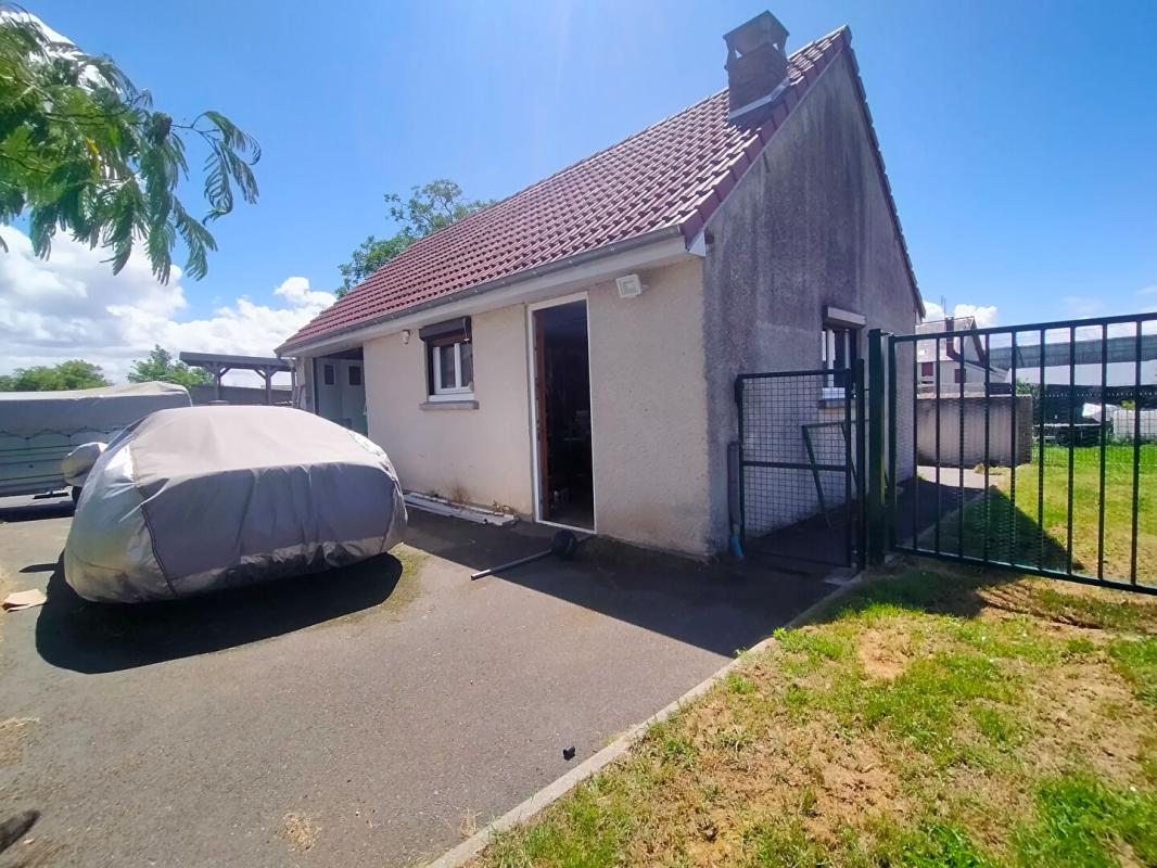 LA SUZE-SUR-SARTHE Maison La Suze Sur Sarthe 7 pièce(s) 200 m2 9
