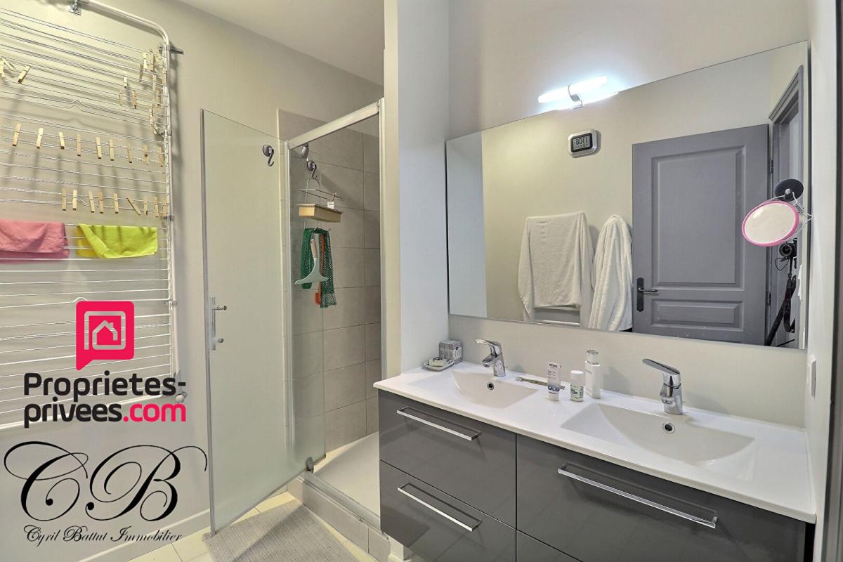 UZES Appartement de charme 51 m² ? Centre historique d'Uzès - 2 pièces 5