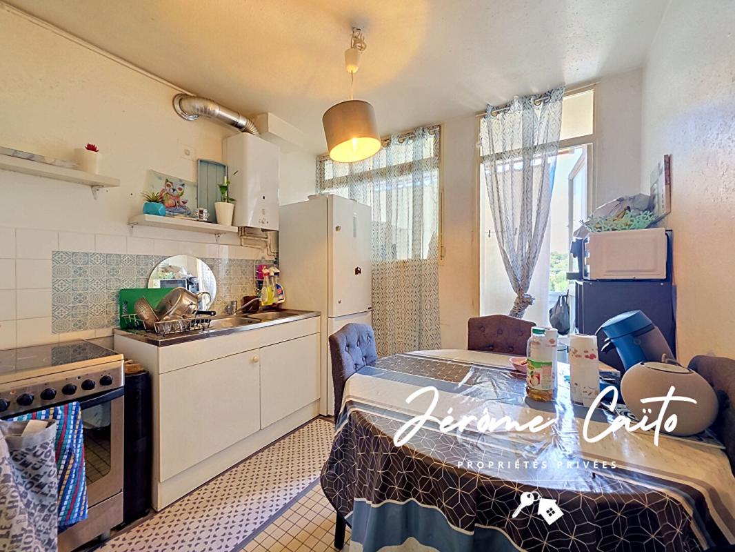 NIMES Appartement Nimes 3 pièce(s) 70,75 m2 + cave 3