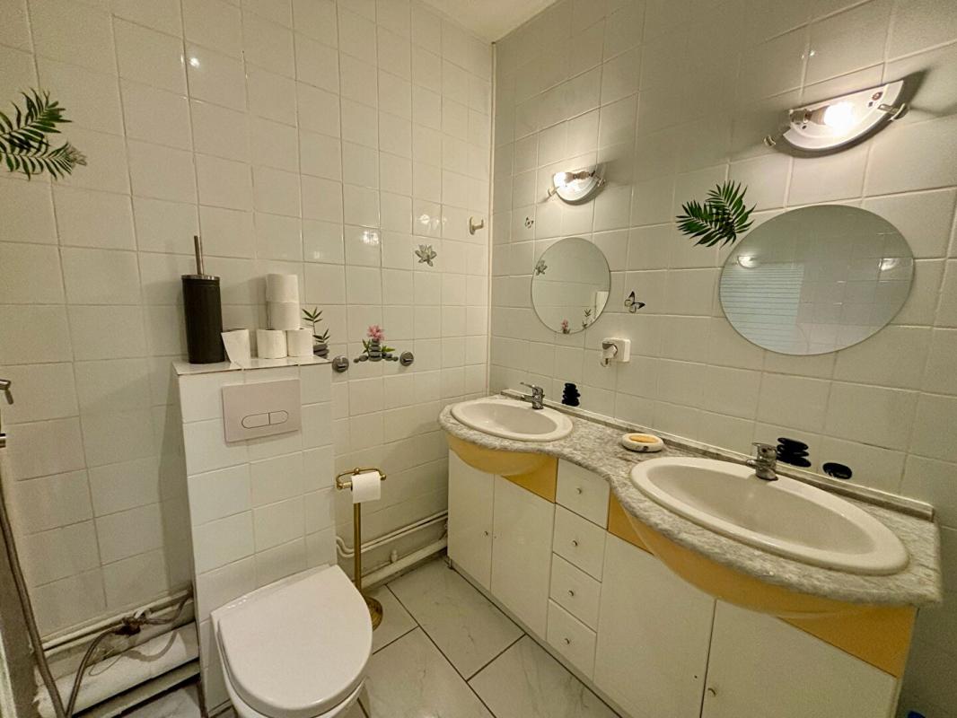NEVERS Maison mitoyenne des deux côtés ? 101 m² habitables sur terrain de 274 m² - 3 chambres 11