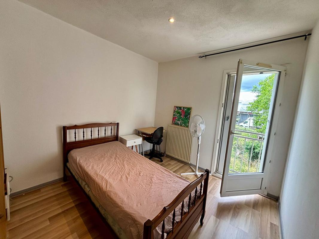 NEVERS Maison mitoyenne des deux côtés ? 101 m² habitables sur terrain de 274 m² - 3 chambres 9