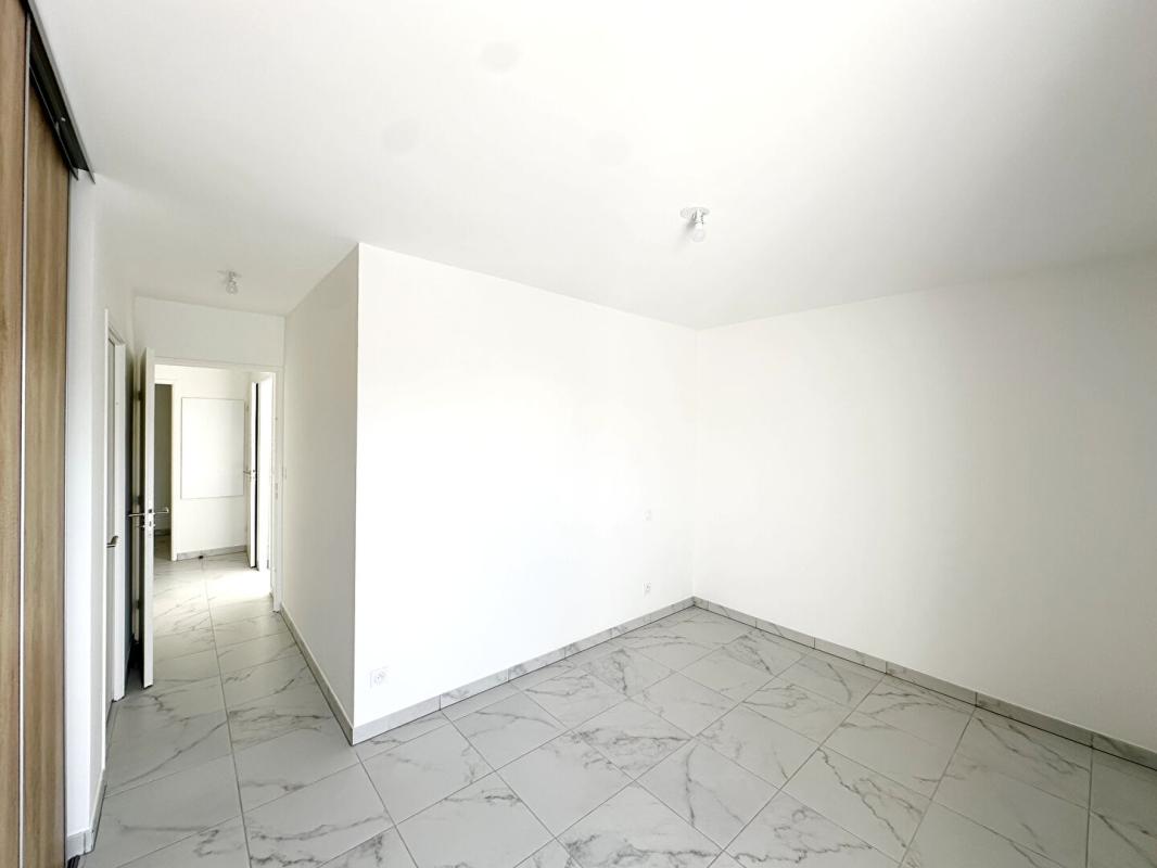 MARSEILLE-13E-ARRONDISSEMENT Marseille (13013) - Appartement 4 pièces 101 m2 avec terrasse et deux places parking 7