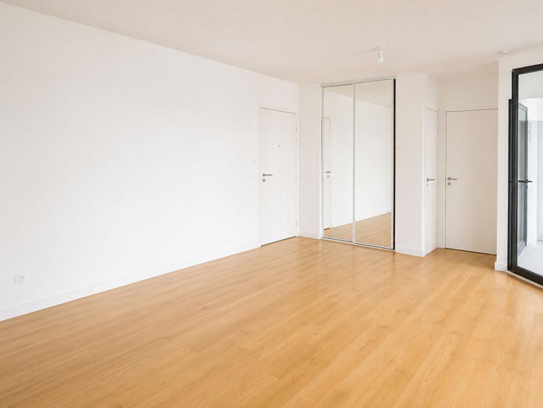 CALUIRE-ET-CUIRE Appartement T2 - 49,60m² - Balcon - garage inclus 3