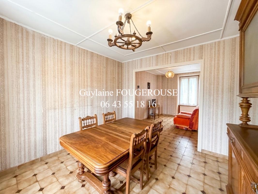 SAINT-ANTHEME Maison 5