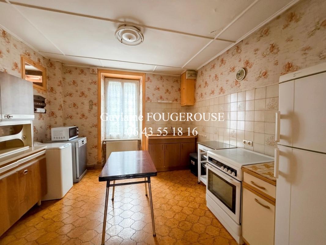SAINT-ANTHEME Maison 7