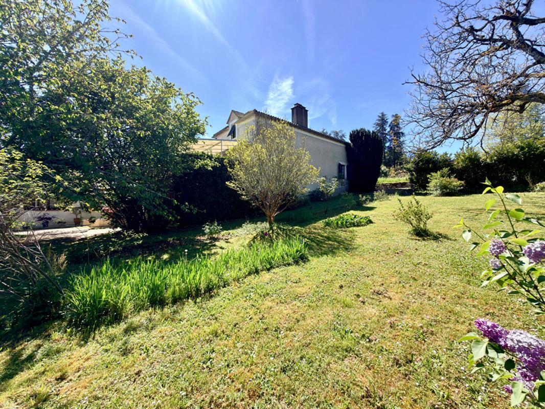 CAHORS Maison T5 avec sous-sol et jardin 17