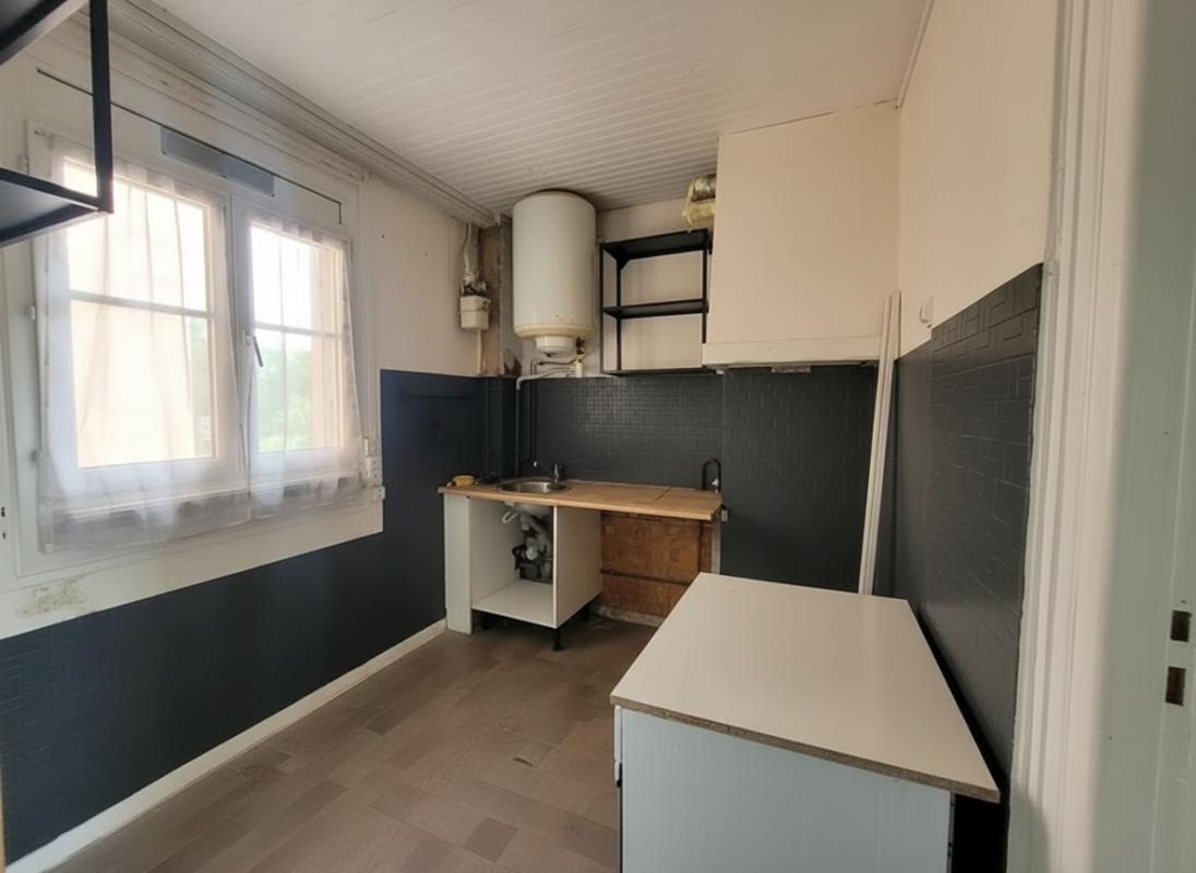GENNEVILLIERS Appartement Gennevilliers 2 pièce(s) 31.69 m2 3