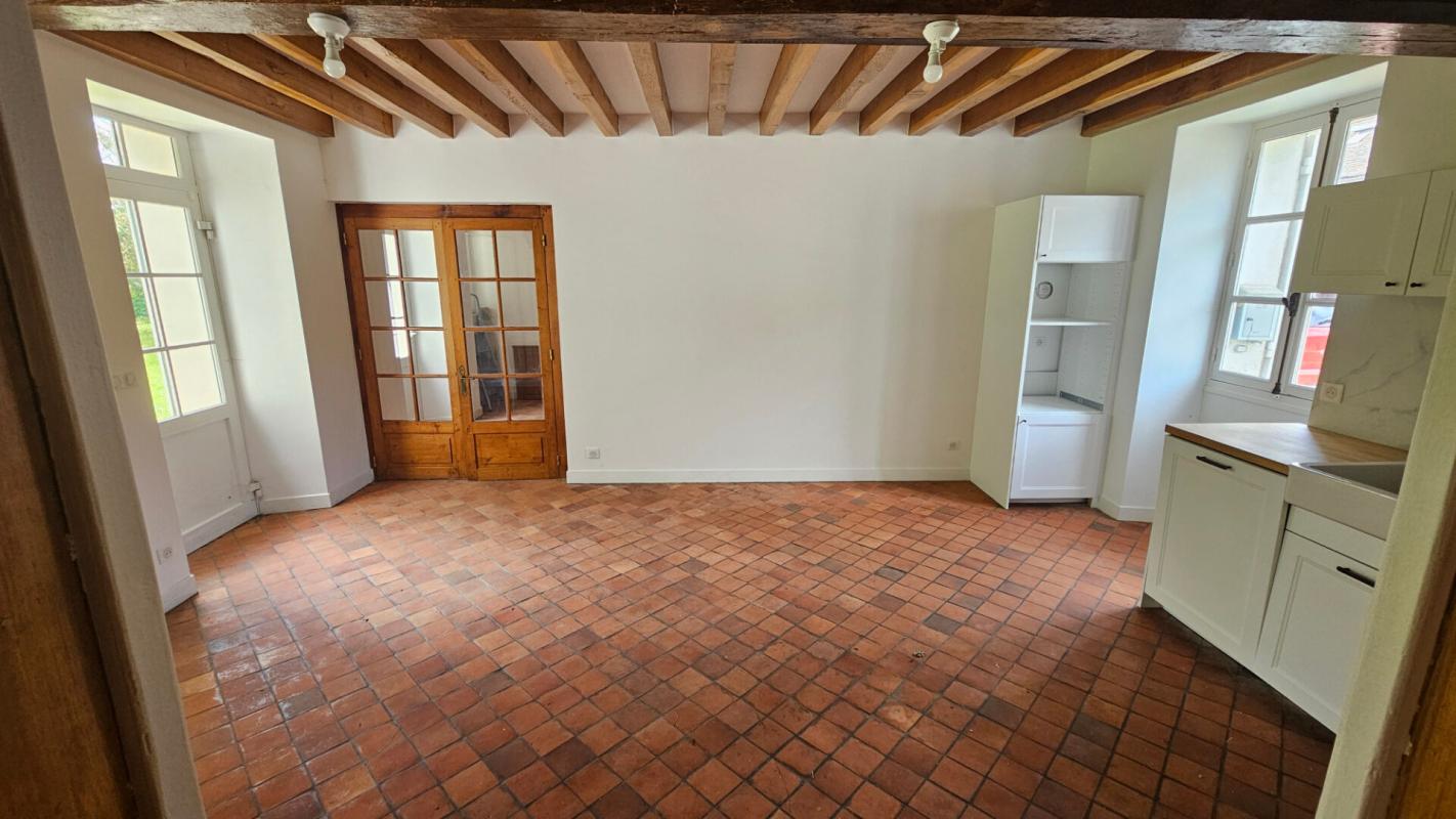HOUDAN Houdan et N12 proche / Maison rénovée 210 m2 / 5 chambres + dépendances 7