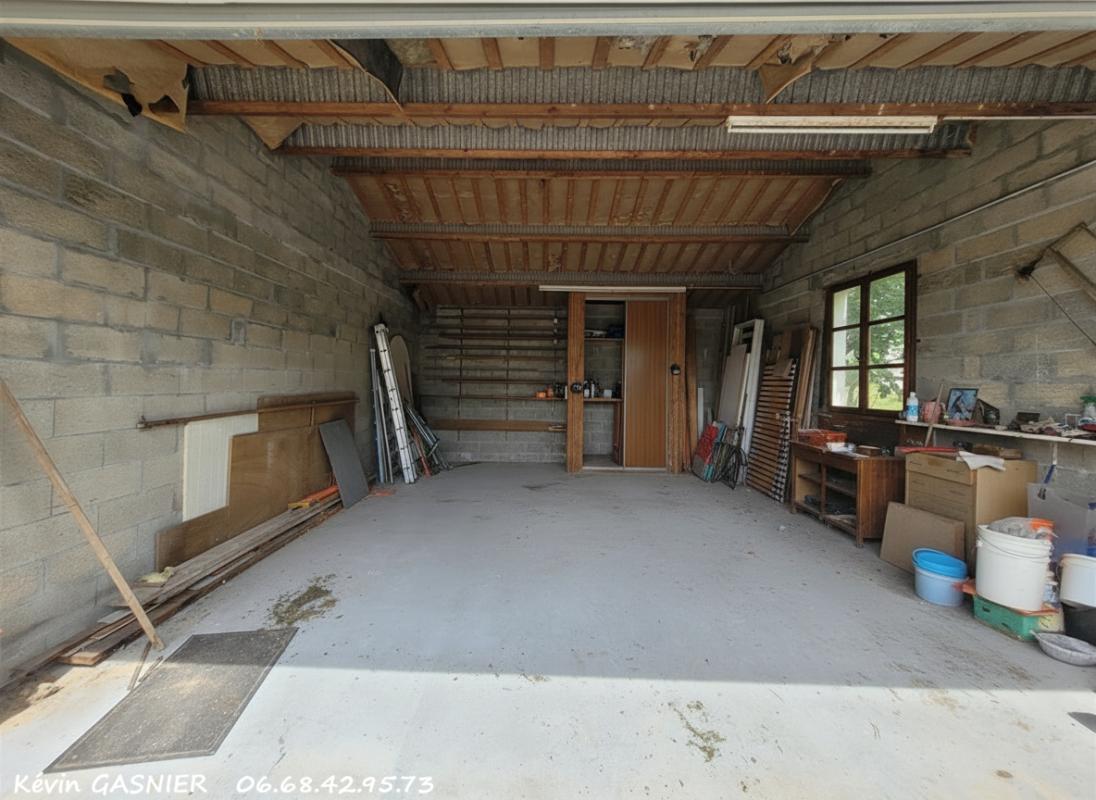 LINARS LINARS (16730) : Maison de 136m2 + 2 garages 11