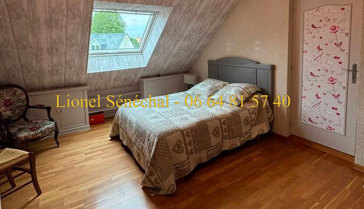 LAIGNE-EN-BELIN Maison lumineuse et peu énergivore 9 pièces de 138 m2 habitables (165 m2 au sol) sur une parcelle de plus de 1 200 m2 9
