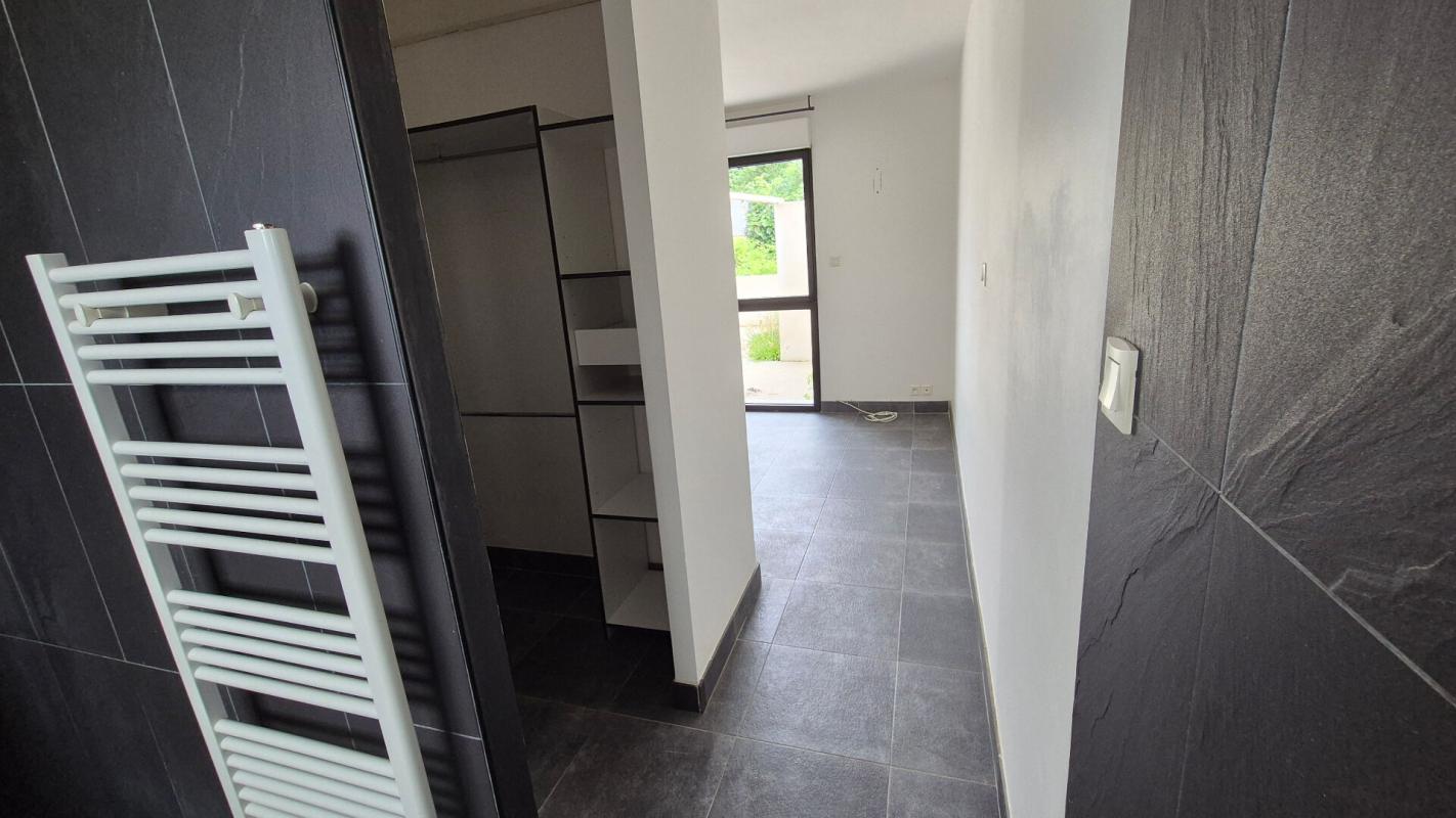 MORLAIX Longère de 4 logements 8 chambres 13
