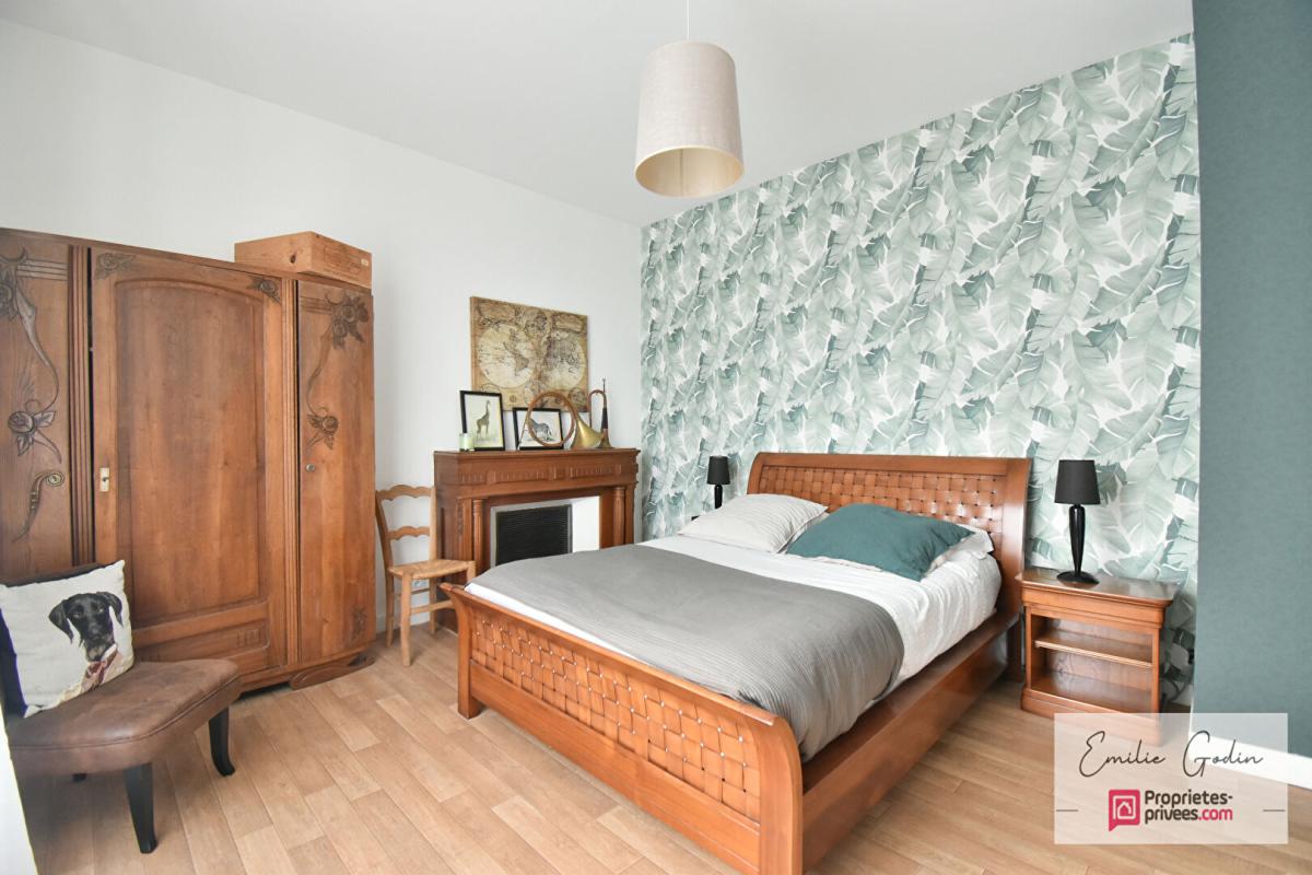 CHOLET Maison Bourgeoise Cholet 11 pièce(s) 278 m2 11