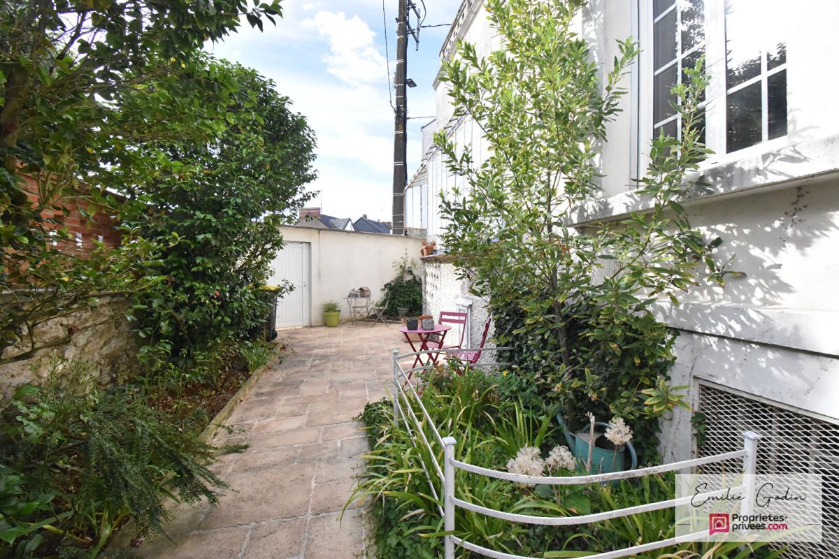 CHOLET Maison Bourgeoise Cholet 11 pièce(s) 278 m2 15