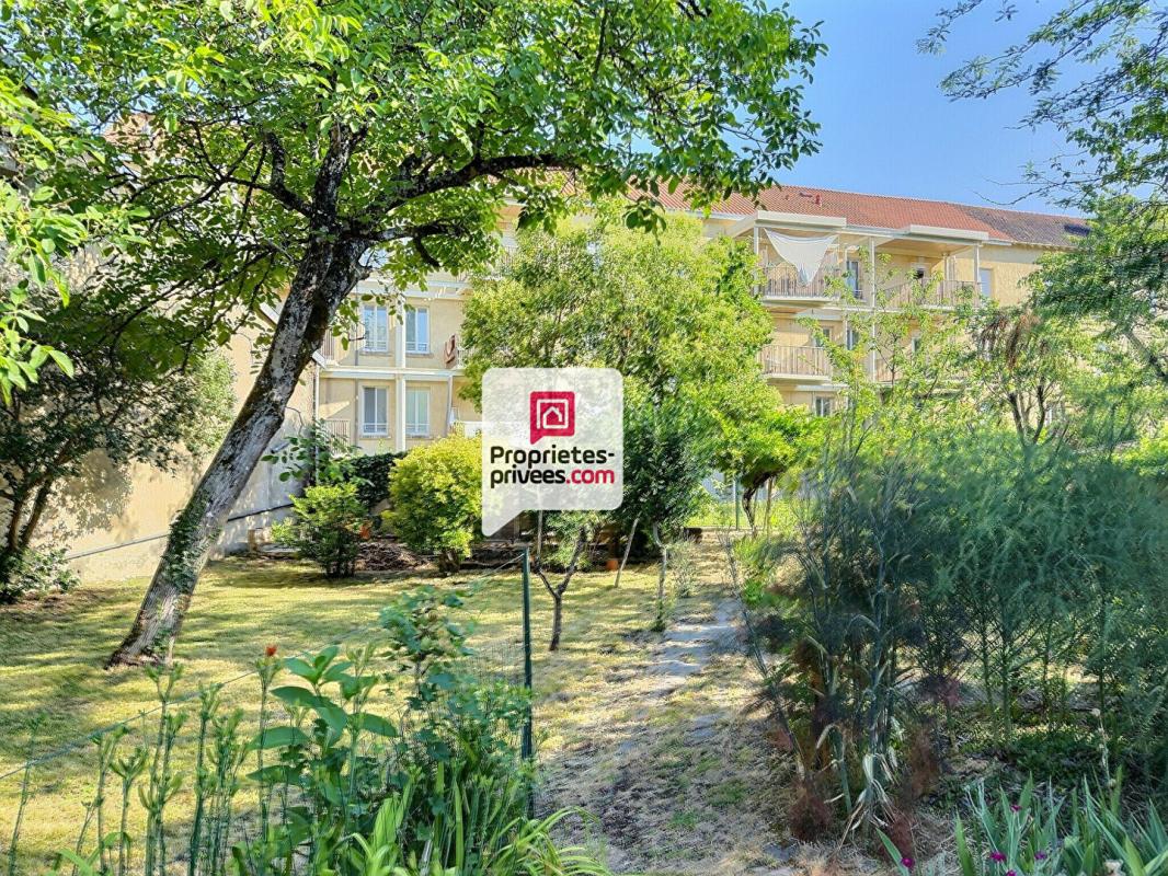 PERIGUEUX Maison T5 d'env. 113m2 avec 4 ch. grand garage fermé et joli jardin ombragé au calme sur PERIGUEUX (24000) 15