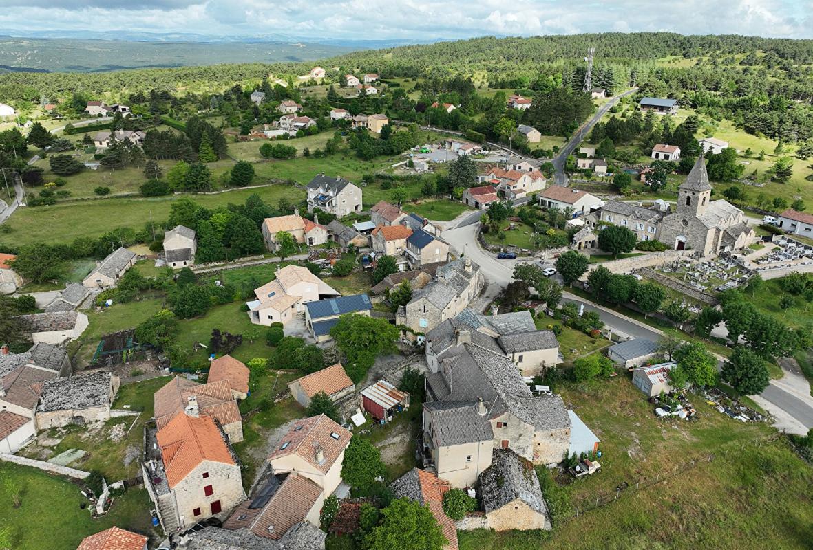 SAINT-ANDRE-DE-VEZINES MAISON EN PIERRE AVEC POTENTIEL ? SECTEUR GORGES DU TARN ? VUE & NATURE 3