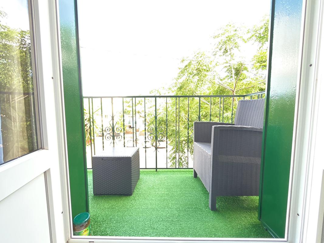 PERPIGNAN Magnifique appartement T3 de 77 m2  avec garage, situé au second et dernier étage sans ascenseur d'une petite copropriété aux faibles charges 12