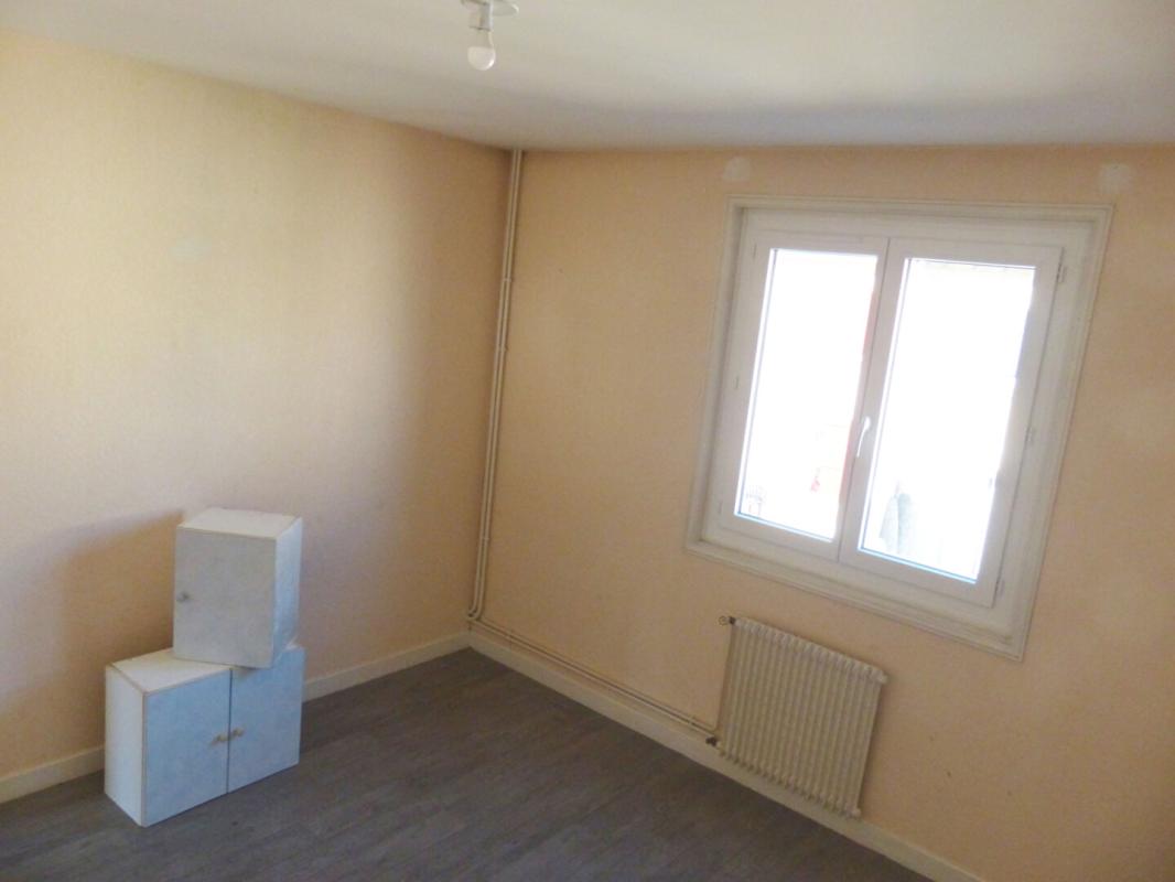 AIGUILHE Maison Aiguilhe 7 pièce(s) 134.14 m² 10