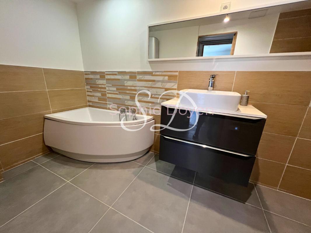 PERPIGNAN A LOUER - appartement T3 - 73 m² - PERPIGNAN - avec Garage 7