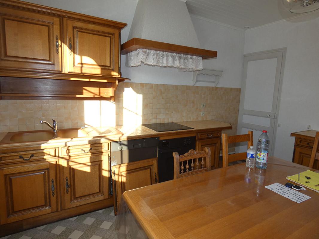 LA COUTURE-BOUSSEY Maison 3 chambres + garage 5