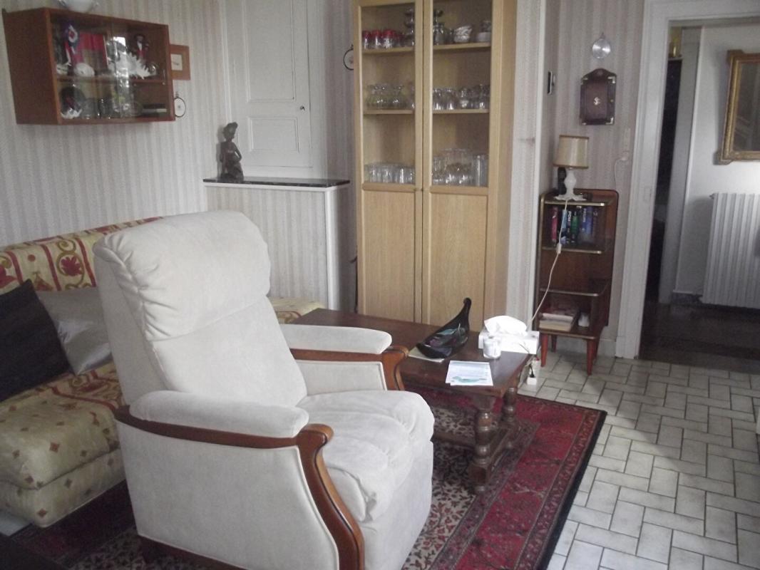 HAMPIGNY Belle maison de village 6