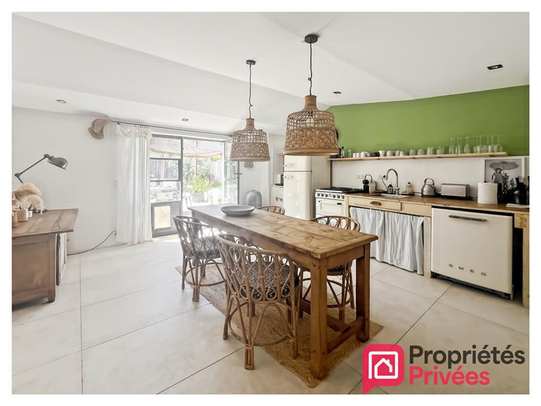 CHATEAUNEUF-GRASSE Maison de charme avec jardin de 700m² et piscine - Proche Valbonne 4