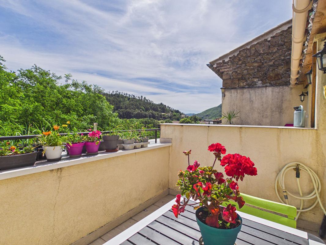 BESSEGES BESSEGES (30160)Appartement  5 pièce(s) 121 m2 1