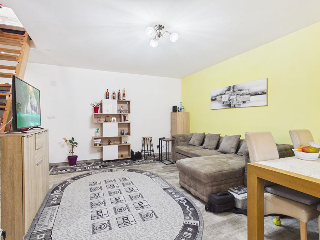 BESSEGES BESSEGES (30160)Appartement  5 pièce(s) 121 m2 2