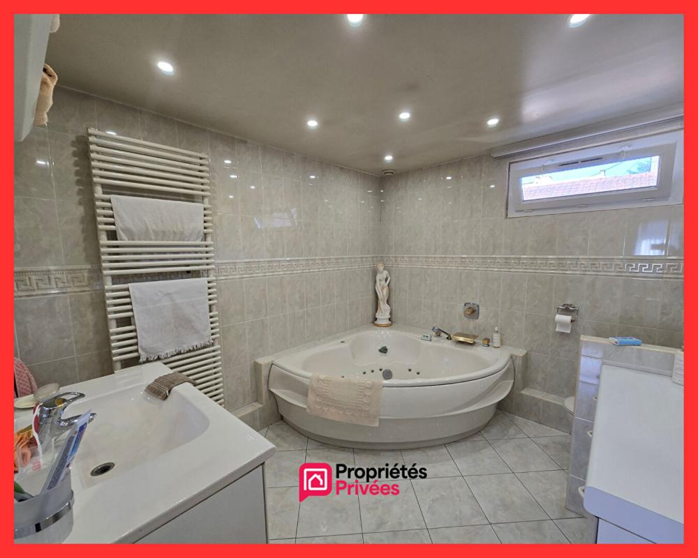 LIVRY-GARGAN 93190 LIVRY-GARGAN - Maison 6 pieces 138.67 m² - 4 chambres - 1 Bureau - Jardin - Double Garage 8