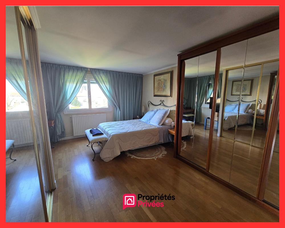 LIVRY-GARGAN 93190 LIVRY-GARGAN - Maison 6 pieces 138.67 m² - 4 chambres - 1 Bureau - Jardin - Double Garage 9
