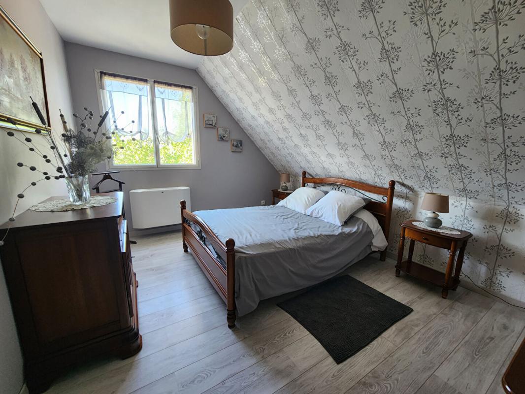 ESVRES Maison Esvres 7 pièce(s) 246 m2 13