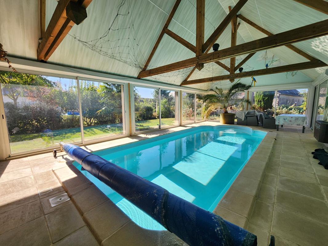 ESVRES Maison Esvres 7 pièce(s) 246 m2 15