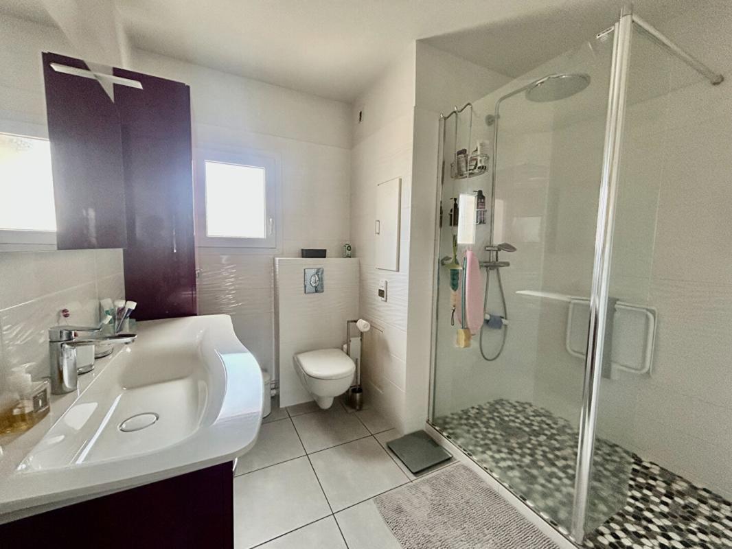 NEVERS Nevers Très Bel Appartement 162.69 m2 12