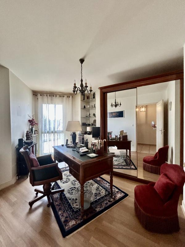 NEVERS Nevers Très Bel Appartement 162.69 m2 13